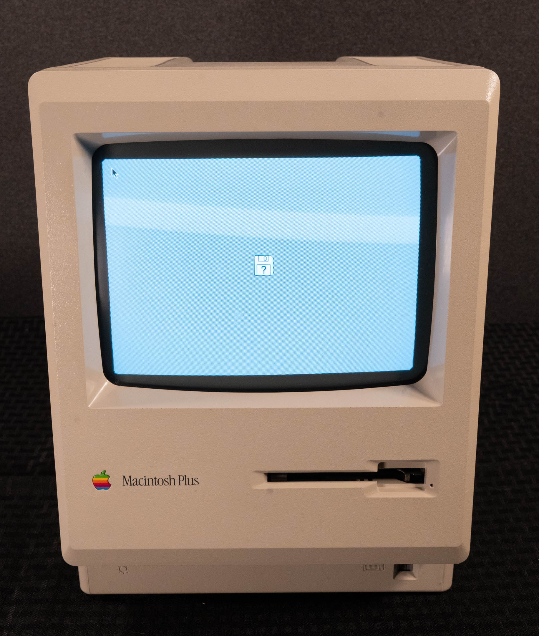 Mac_Plus_2_1960.jpg